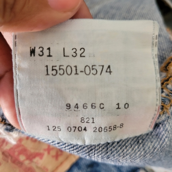 Levi's 501 Cut Off Shorts Size 31 - Picture 4 of 6